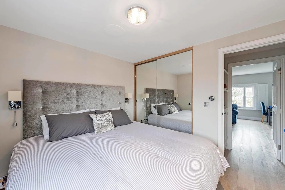 Modern 1 Bedroom Apartment in Notting Hill
