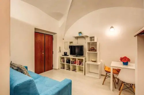 Coronari stylish apartment