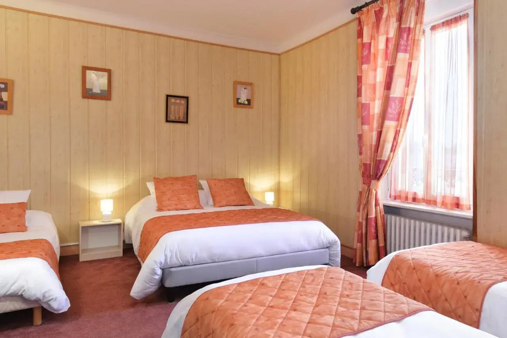 Logis Hotels Restaurant Le Dauphin