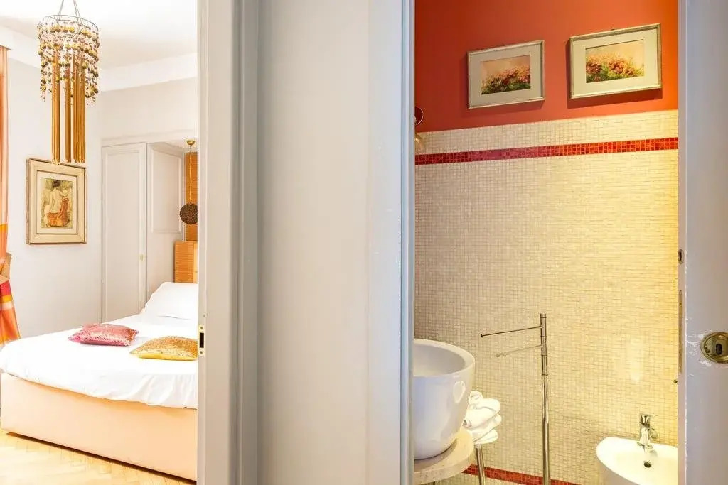 IRON Luxury Rooms