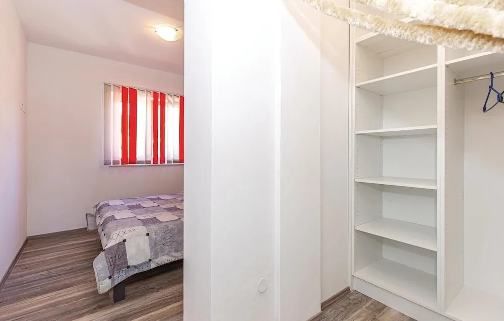 Beautiful Apartment in Crikvenica With Wifi and 1 Bedrooms