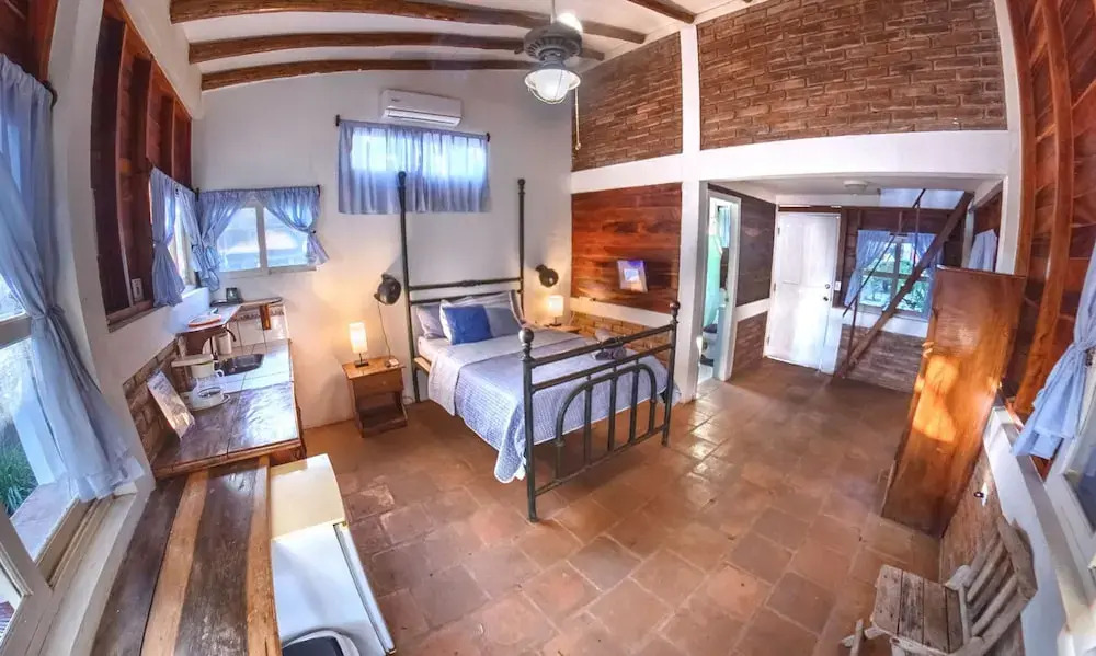 Beachfront 1-of-a-kind House w AC Pool Wifi ATV