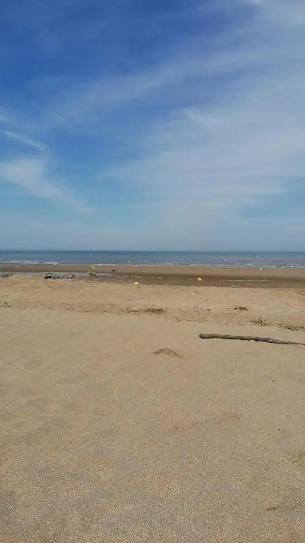 Bel appartement T2 150m plage et tous commerces
