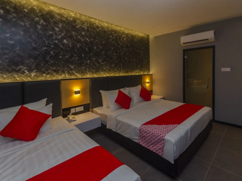 Solid Hotels