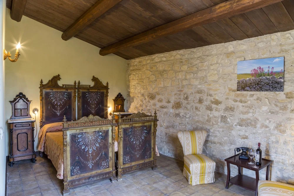Masseria Fortificata Lo Zafferaneto