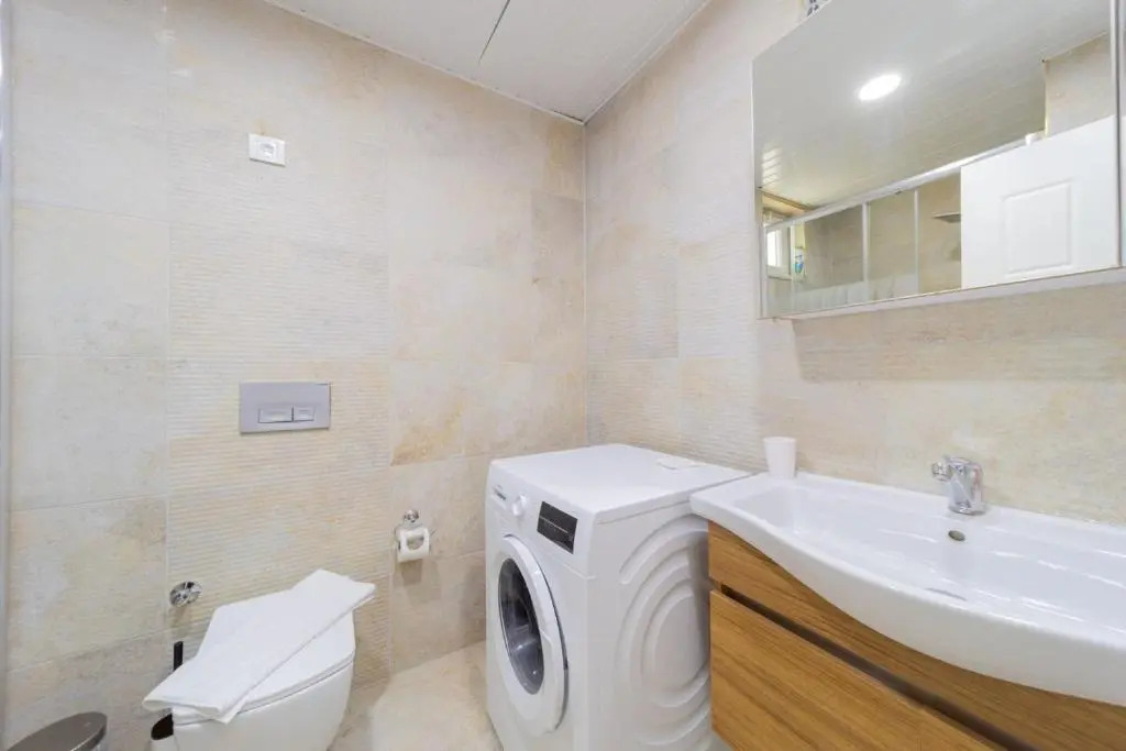 Comfortable Home Near Beach w Balcony in Antalya