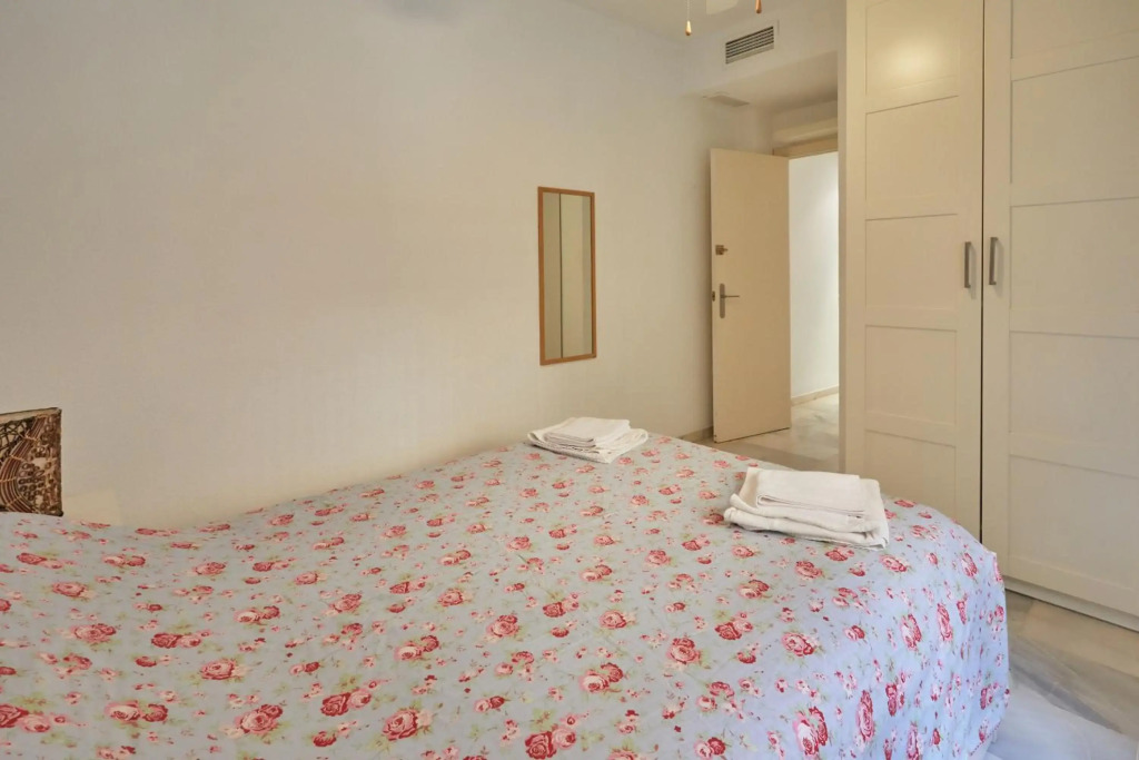 Two Bedrooms Leonor Davalos 2