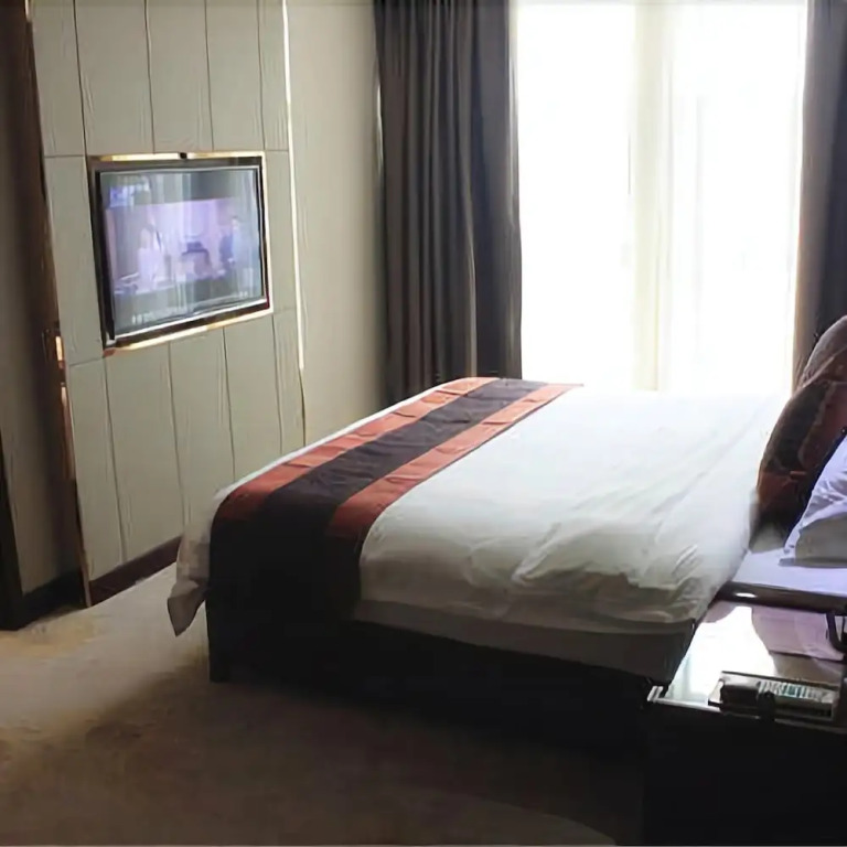 Grand Slam Hotel