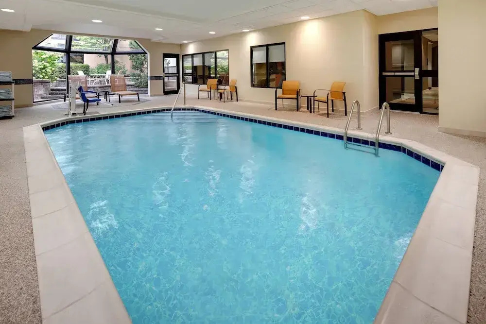 Courtyard Cleveland Beachwood
