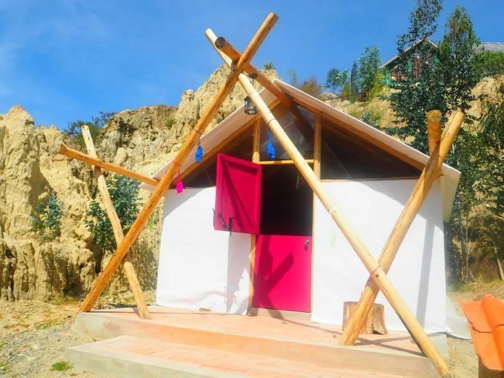 Colibrí Eco Lodge & Camping
