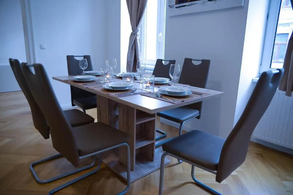 Raimond Apartment Ottakring Top 14