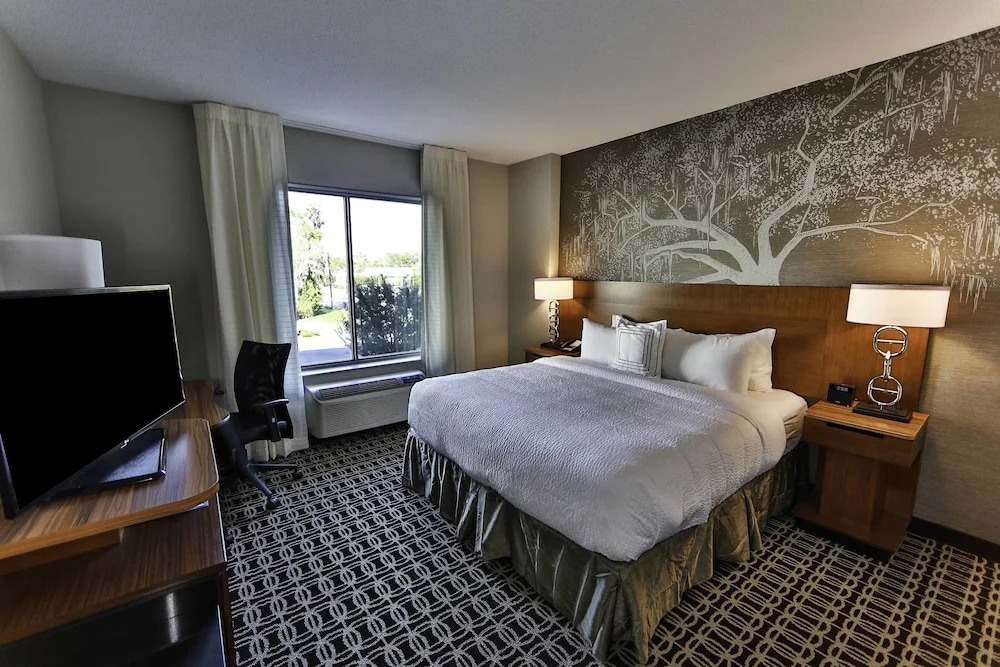 Fairfield Inn & Suites by Marriott Savannah Midtown