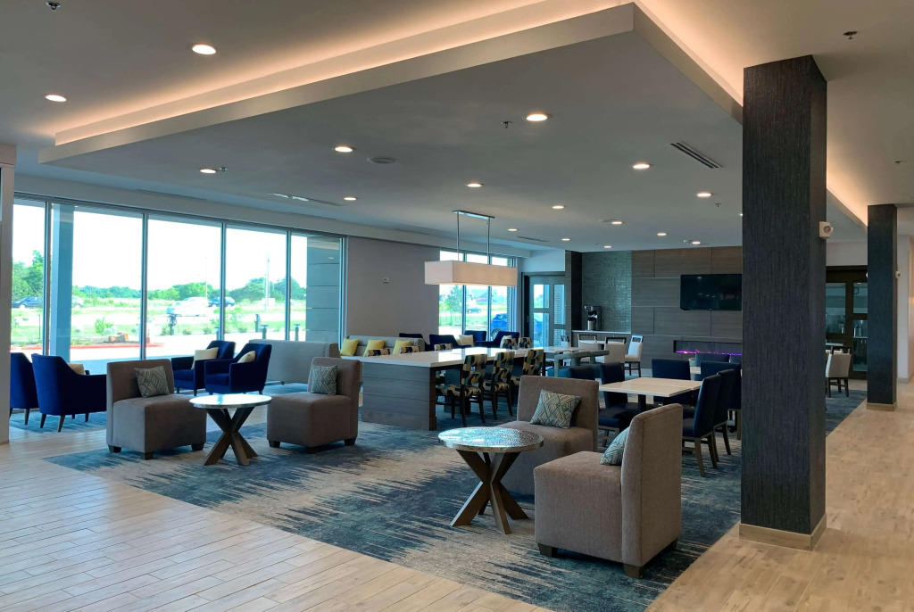 La Quinta Inn & Suites by Wyndham Round Rock near Kalahari