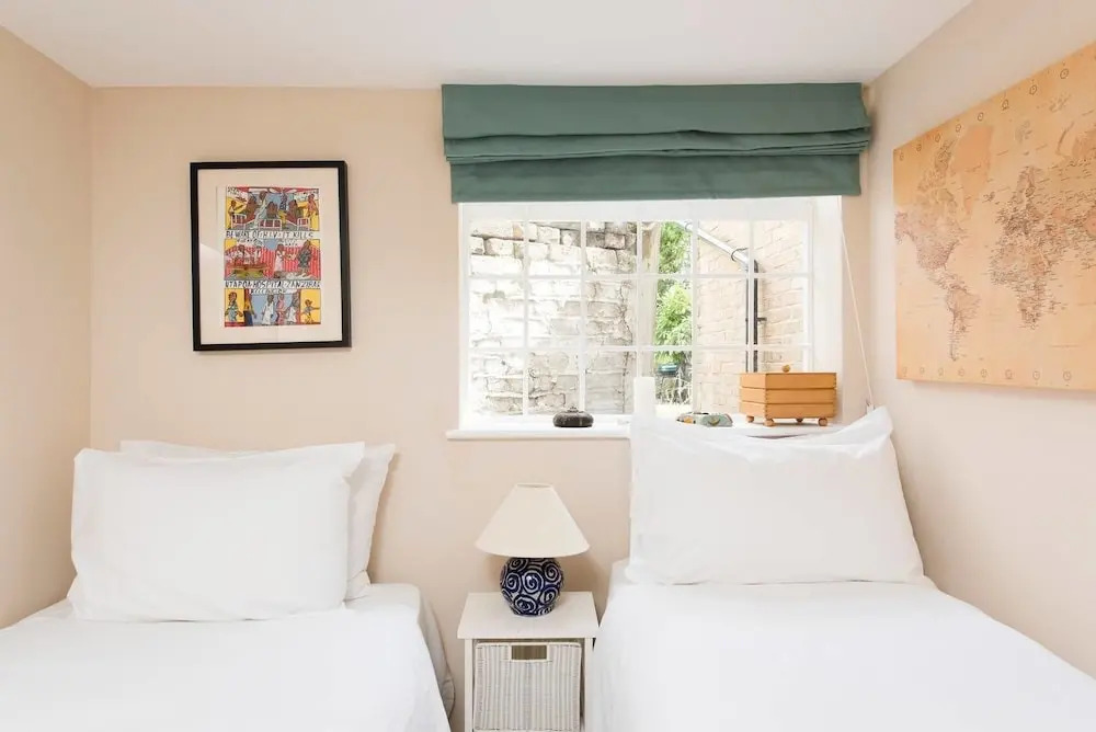 Charming 2BR garden flat in Clapham