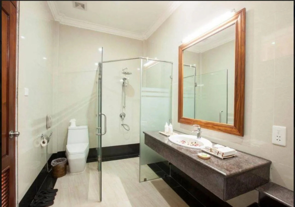 Grand Amara Hotel