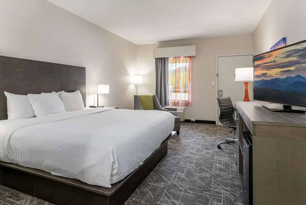 Quality Inn Asheville Downtown Tunnel Rd