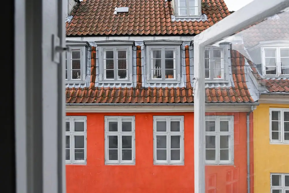 Hyggelig One-bedroom Apartment in the Original Building From 1750