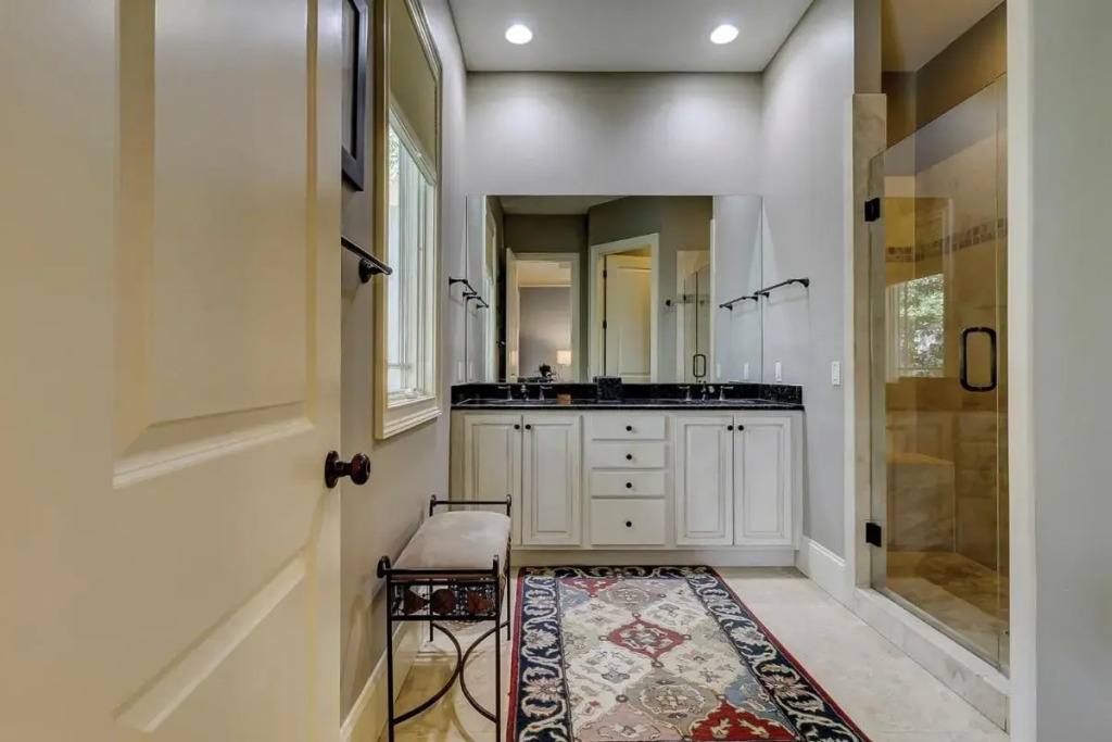 28 Corine Lane