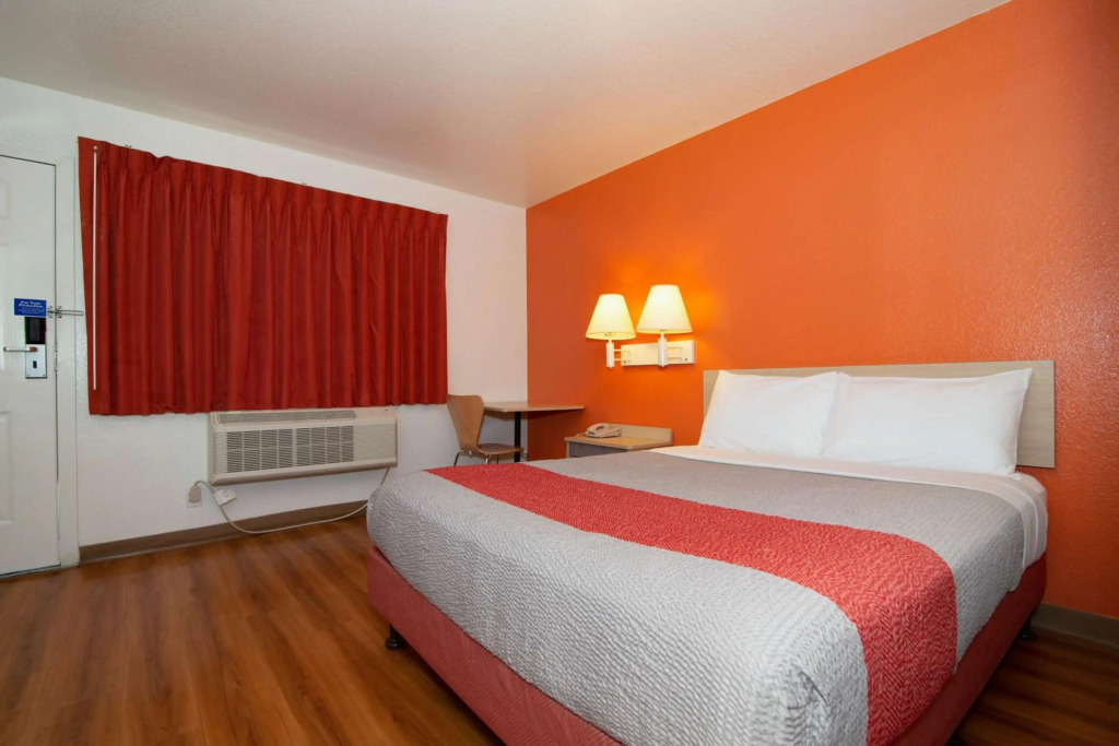 Motel 6-Palm Springs, CA - East - Palm Canyon