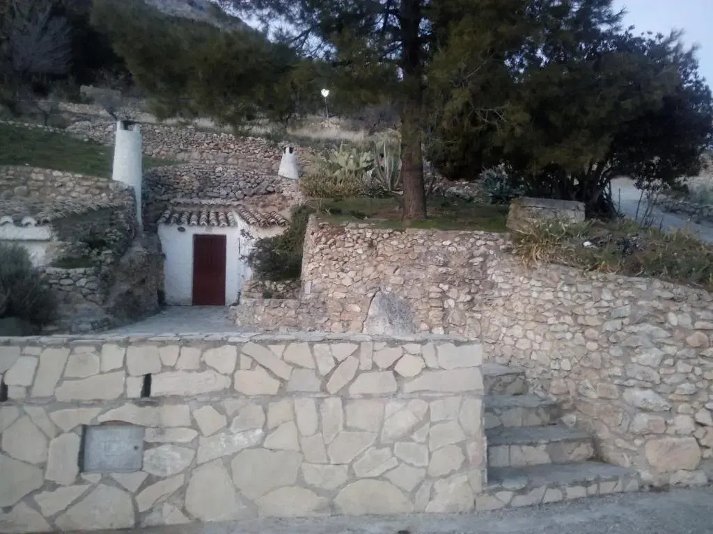 Cueva El Madrono