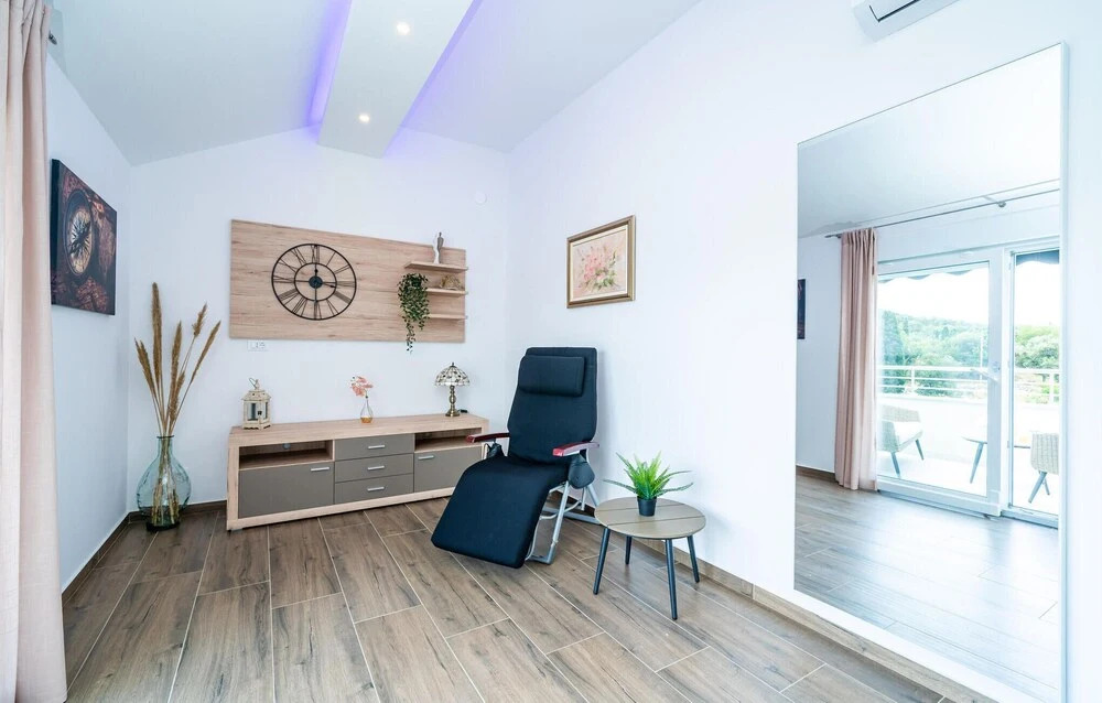 Amazing Apartment in Zaton Veliki With Wifi and 4 Bedrooms