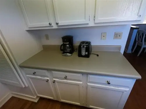 Edgewater #8 2BR 2BA Lake View