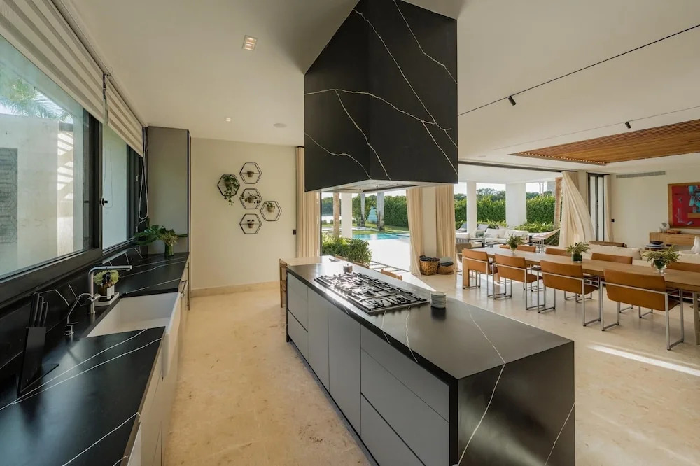Lagos 28 - Modern Villa With Amazing Lake Views