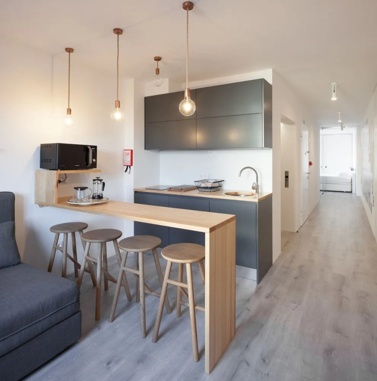 7 Gaia Roaster Apartments