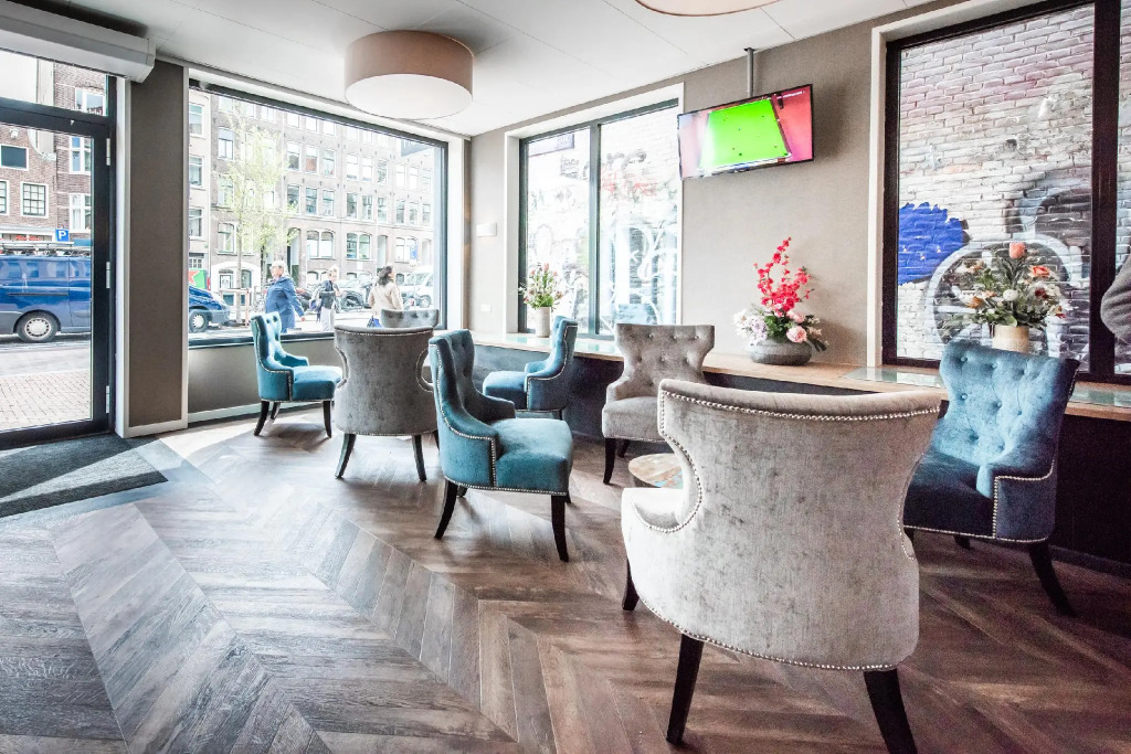 Melrose Hotel