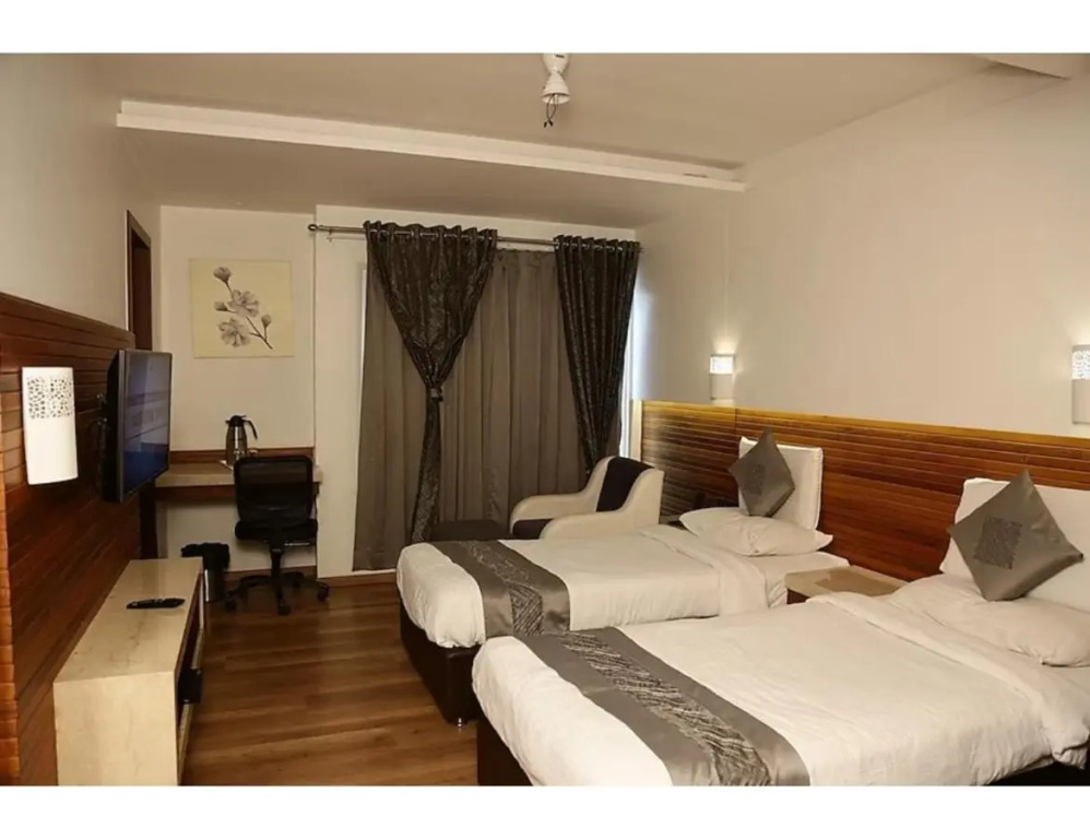 Capital O 16115 Hotel Solitaire