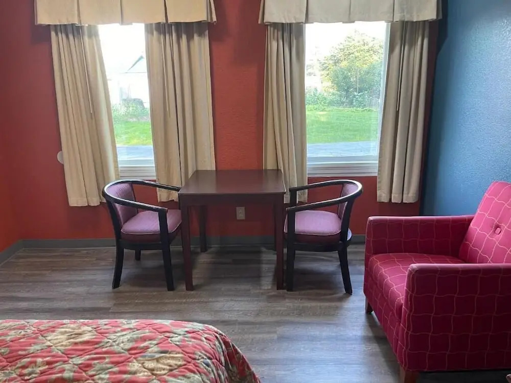 Kenwood Court Motel
