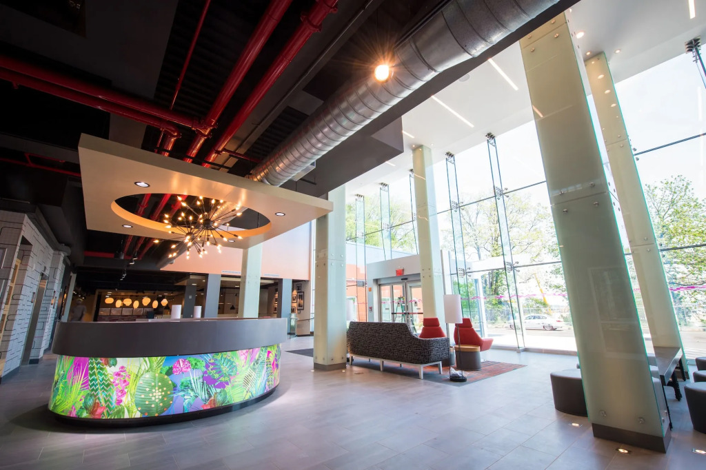 Aloft by Marriott New York LaGuardia Airport