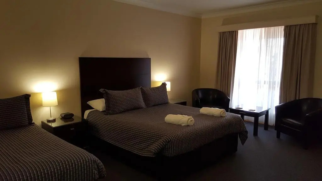 Gateway Motor Inn