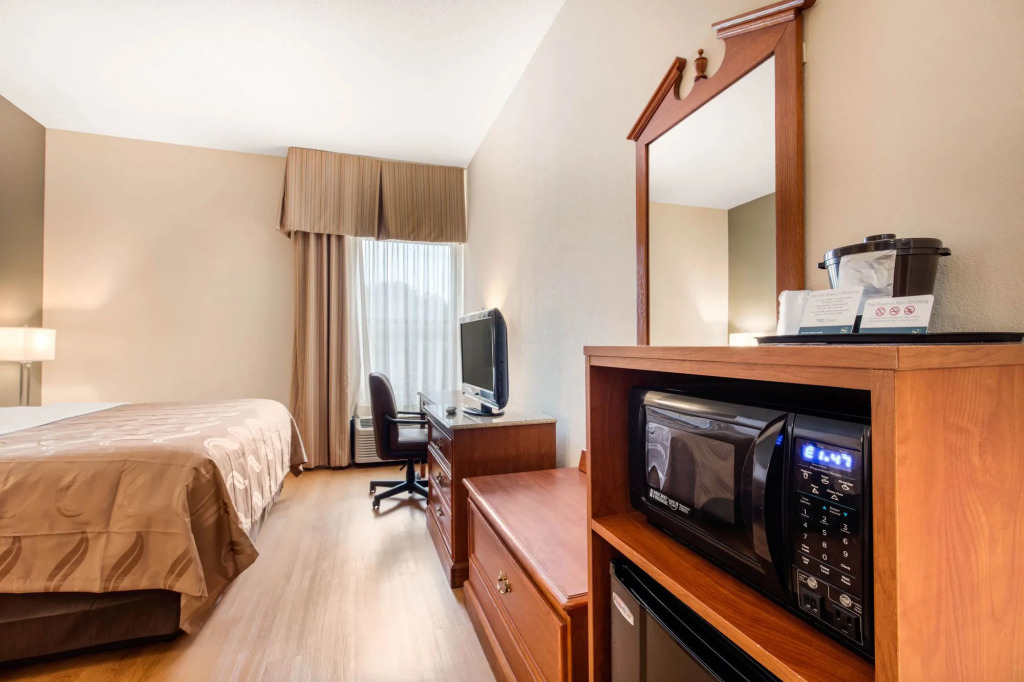 Quality Inn Valley - West Point
