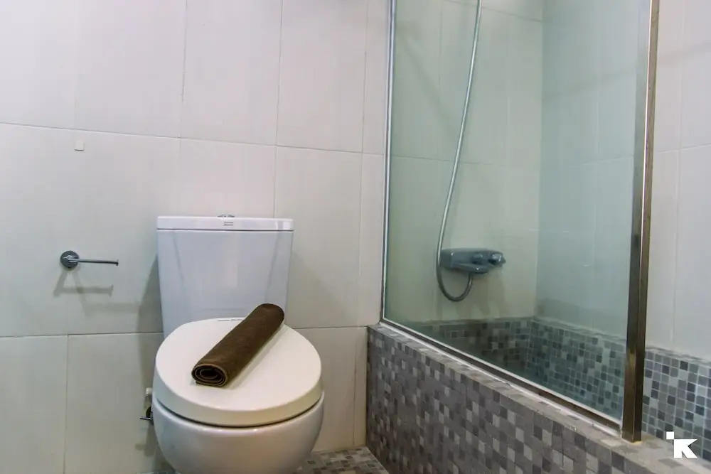 Elegant 2Br With Extra Room Apartment At Sudirman Tower Condominium