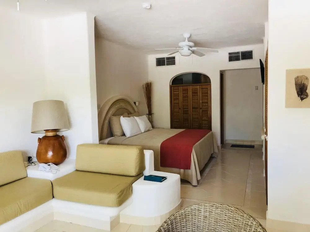 Las Villas Akumal 3B-8 by SkyRun