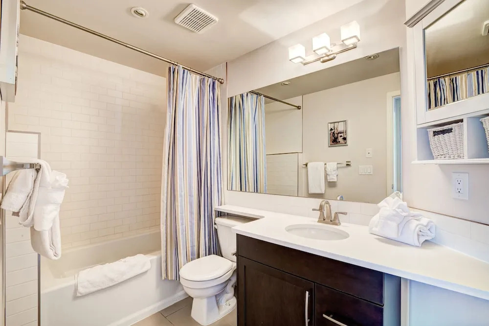 Suite Digs Genesis