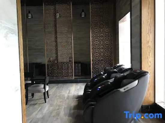 Tiantang Guzhai Holiday Hotel
