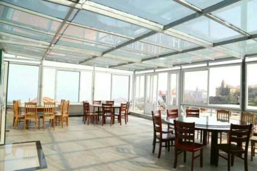 Qingdao Paradise Seaview Cottage
