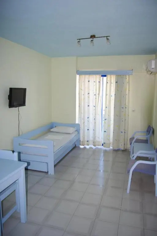 Regina Studios & Hotel