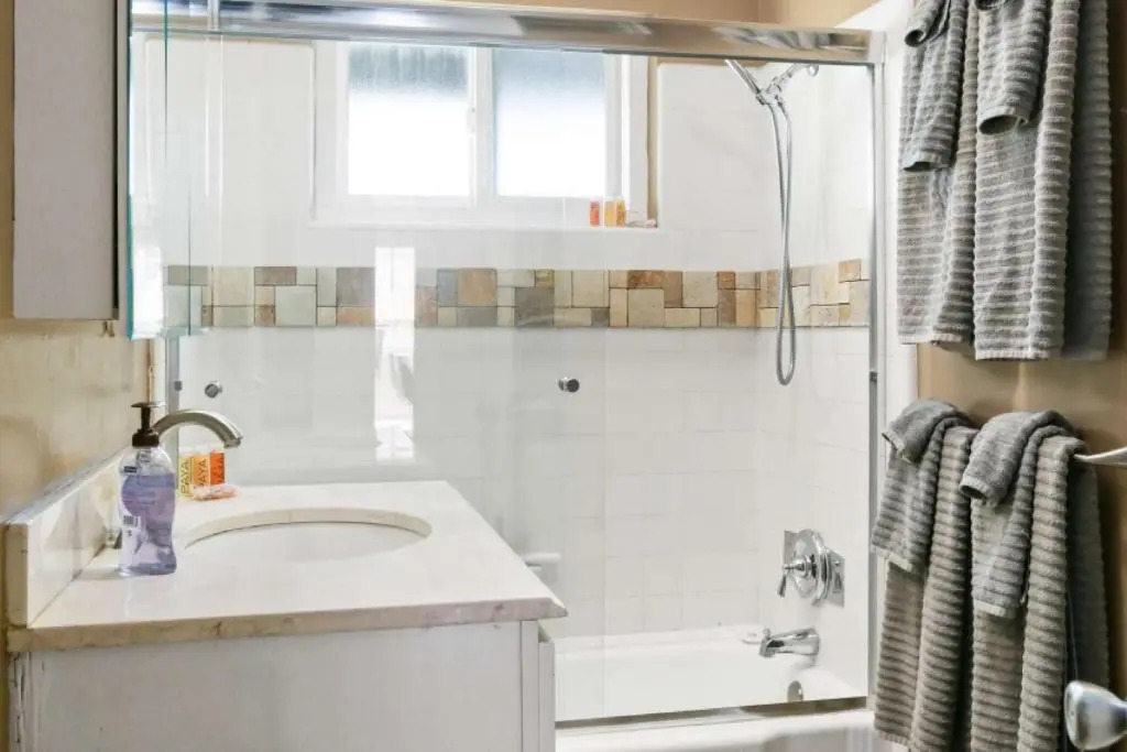 128 Agate, B