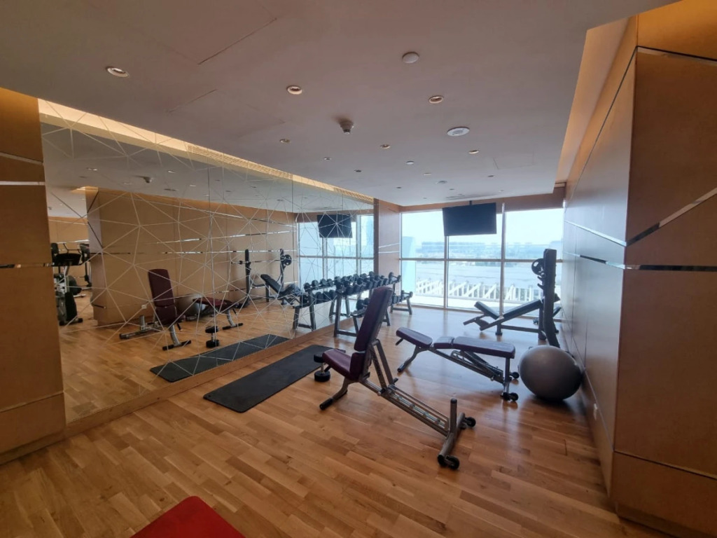 Immaculate 1BR apartment at Carson C