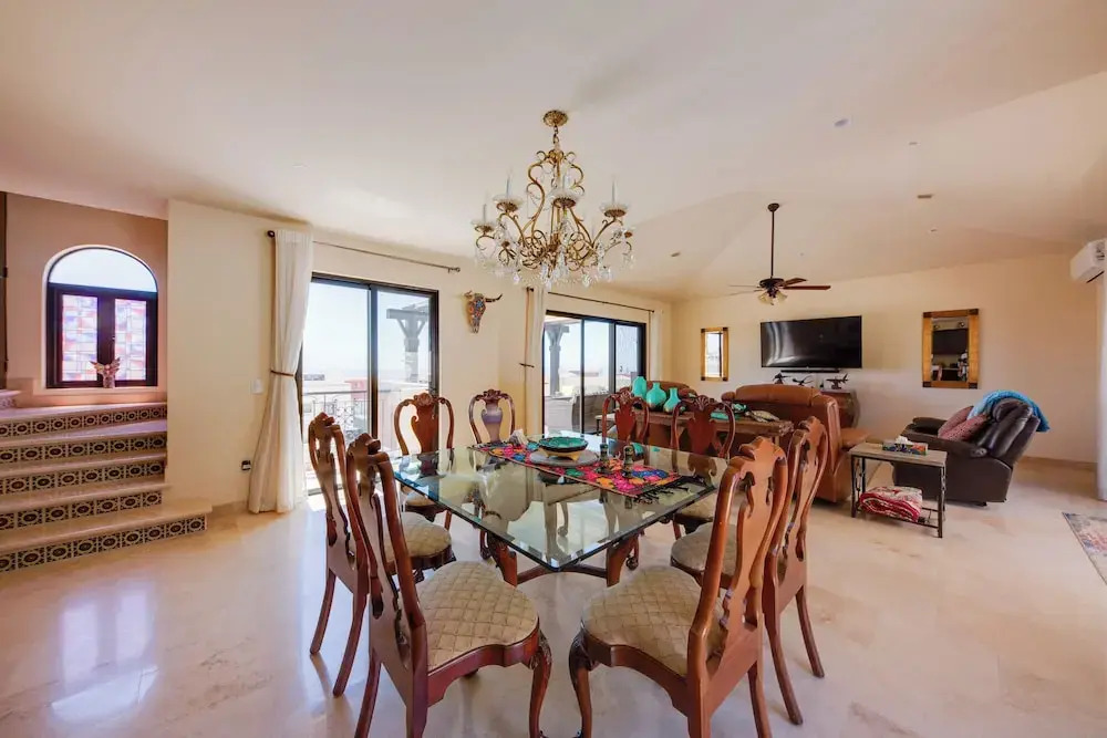 ‘Casa Verde’ in Cabo San Lucas - 3 Mi to Marina