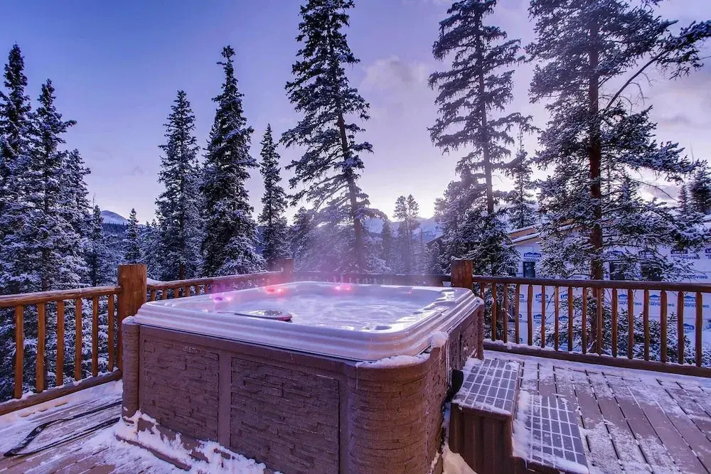 Goldenview Lodge