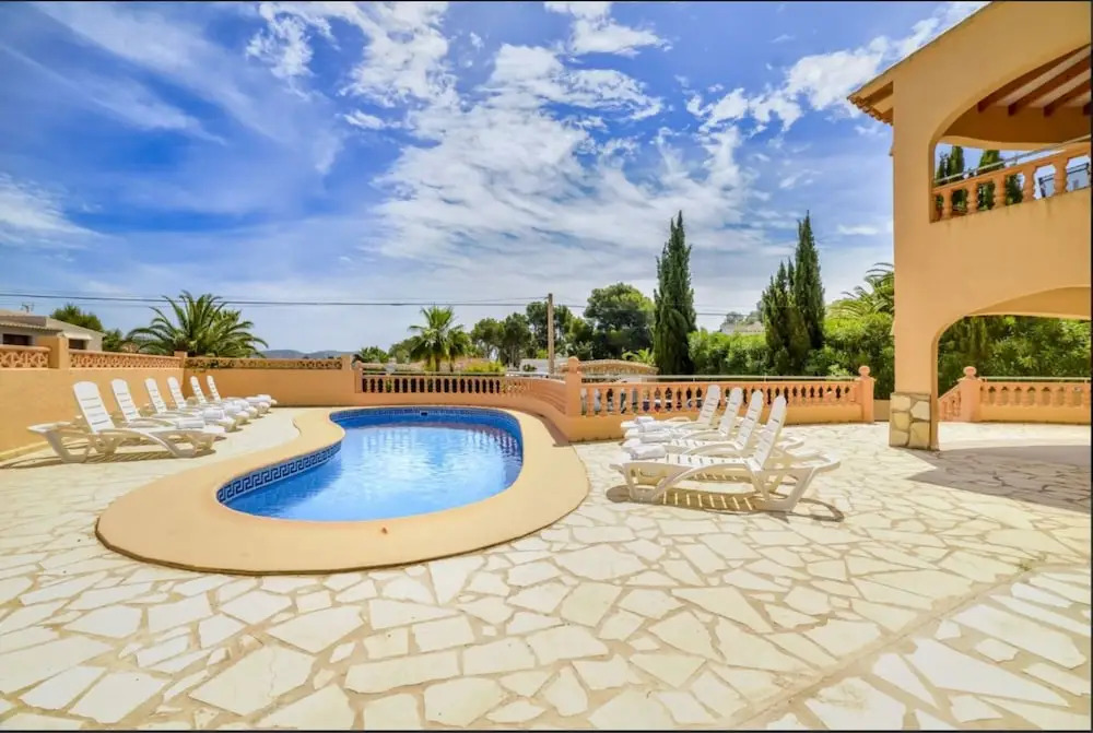 Villa - 5 Bedrooms - 107482