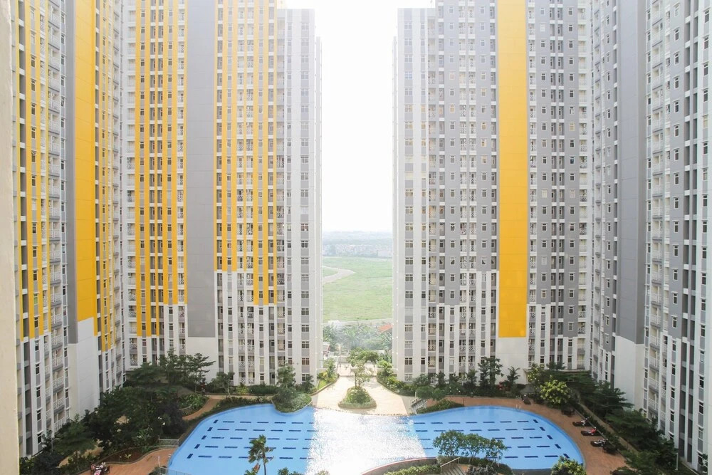 Spacious and Nice 2Br at Springlake Summarecon Bekasi Apartment by Travelio