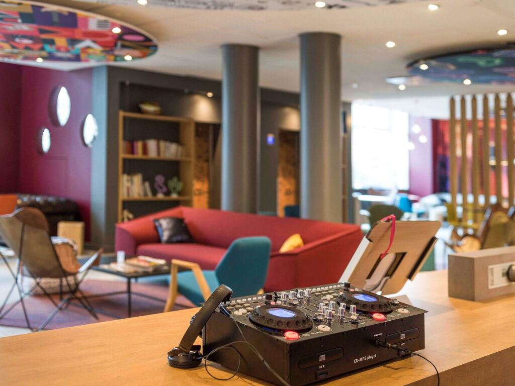B&B HOTEL Reims Centre Erlon