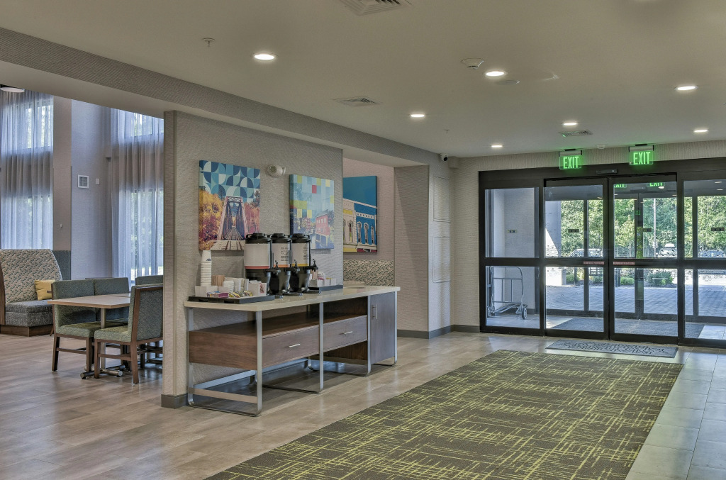 Hampton Inn & Suites Keene
