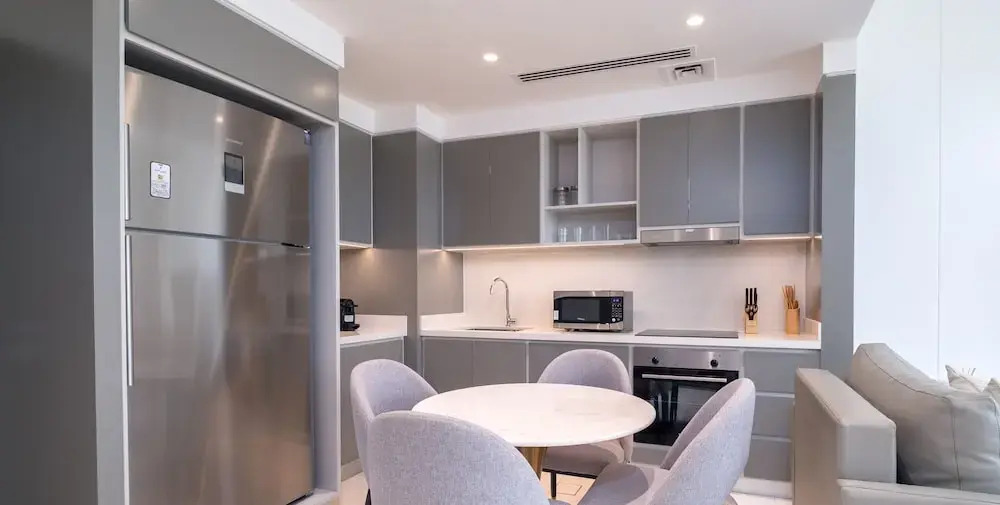 LUX  Luxury Sunrise Beachfront Suite 2