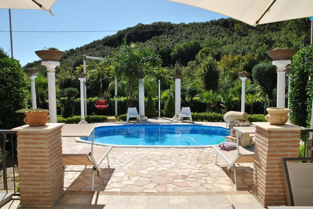 Villa Giselda With Private Pool and Outdoor Whirpool